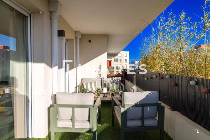 Appartement - 80 m² - 4 pièces