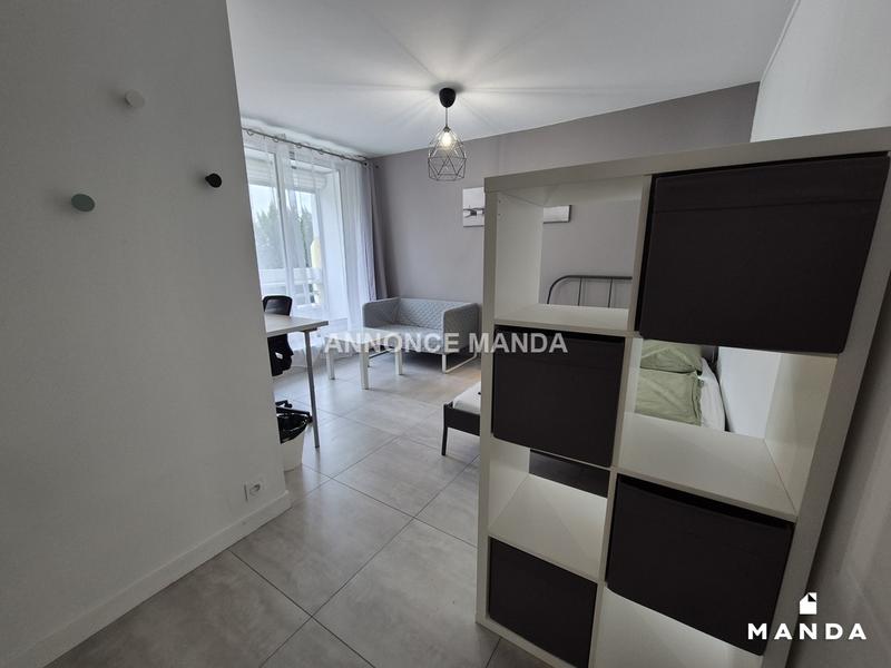 Chambre - 15 m² - 4 pièces