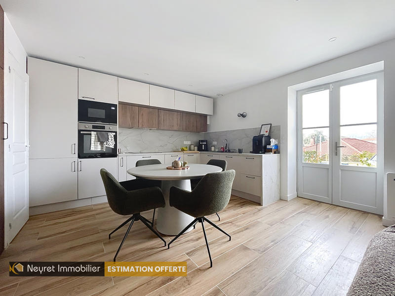 Maison - 84 m² - 4 pièces