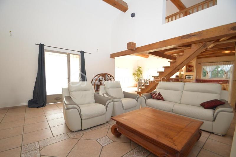 Villa - 180 m² - 5 pièces