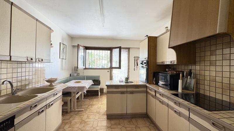 Maison d'architecte - 295 m² - 9 pièces