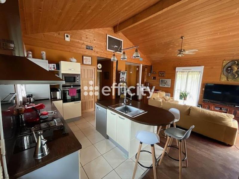 Maison de bois - 71 m² - 2 pièces