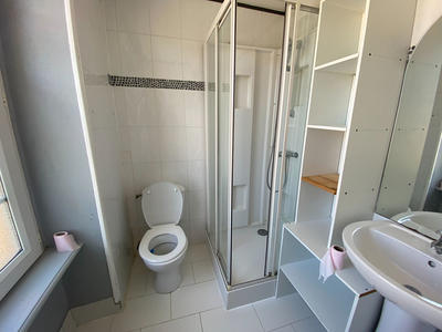 Maison - 203 m² - 10 pièces