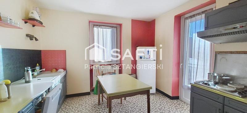 Maison - 196 m² - 7 pièces