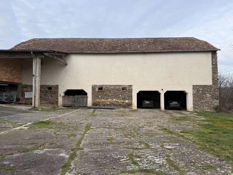 Maison - 215 m² - 7 pièces