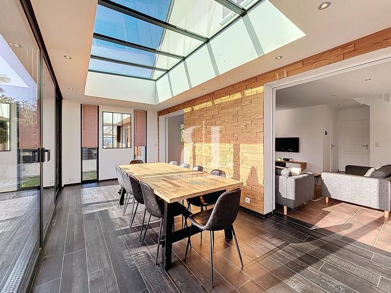 Maison - 120 m² - 5 pièces