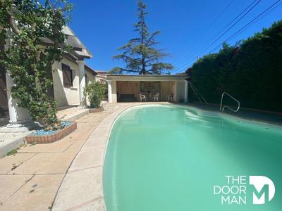 Propriété - 121 m² - 5 pièces