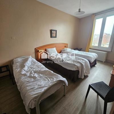 Local commercial - 832 m² - 14 pièces