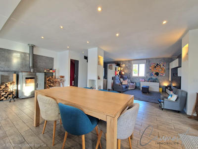 Maison - 165 m² - 6 pièces
