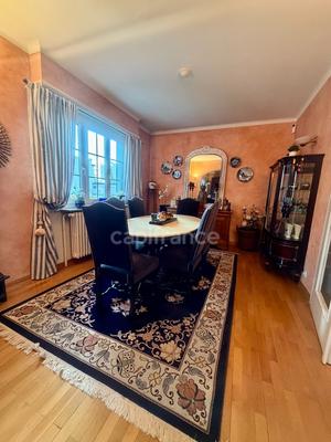 Maison - 180 m² - 6 pièces