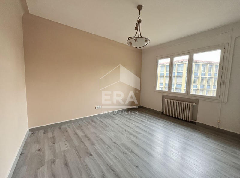 Appartement - 98 m² - 4 pièces