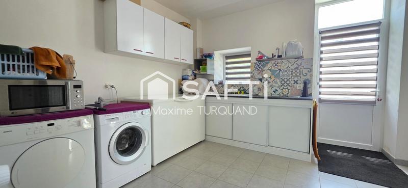 Maison - 208 m² - 8 pièces