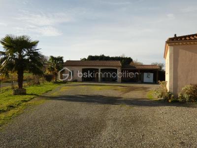 Villa - 184 m² - 8 pièces