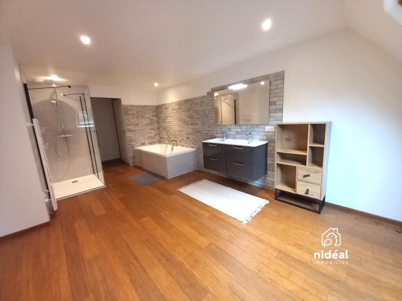 Maison - 189 m² - 6 pièces