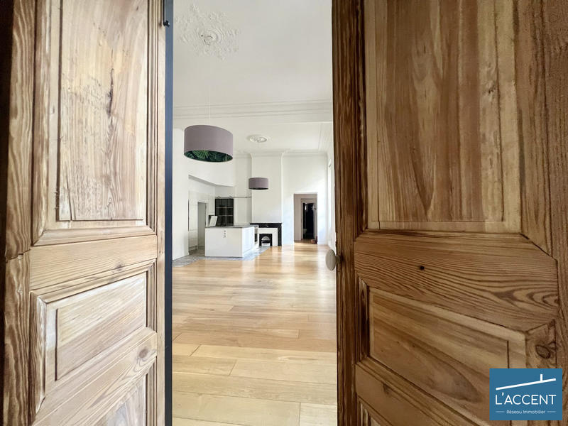 Appartement - 129 m² - 5 pièces