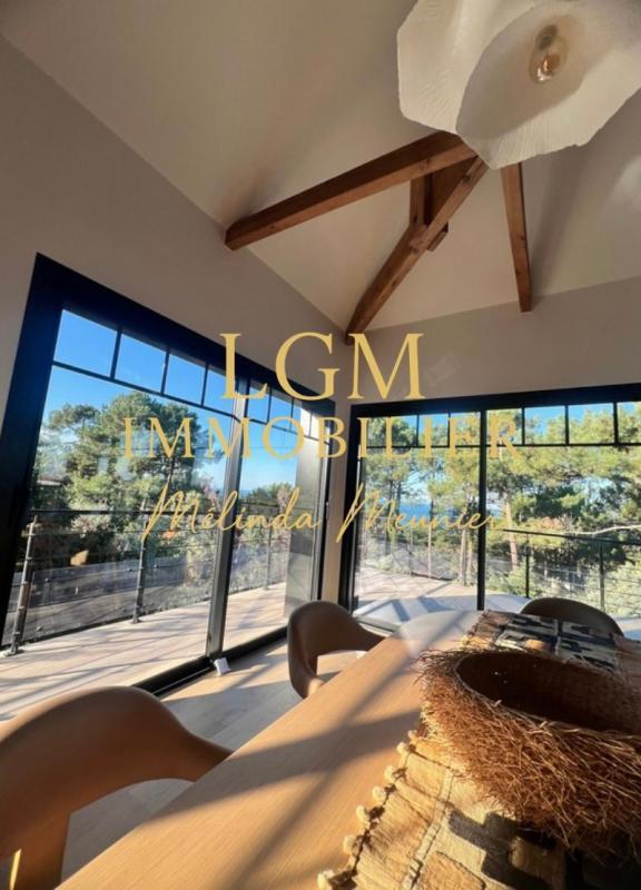 Villa - 189 m² - 6 pièces