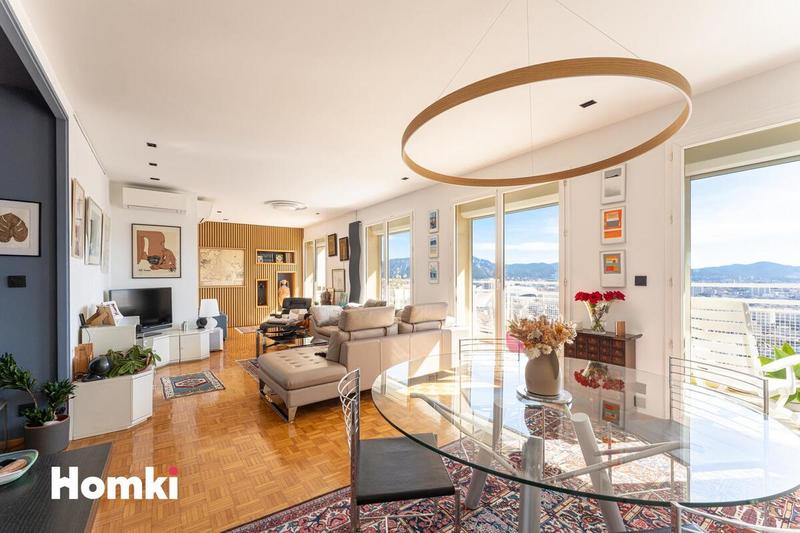 Appartement - 108 m² - 4 pièces