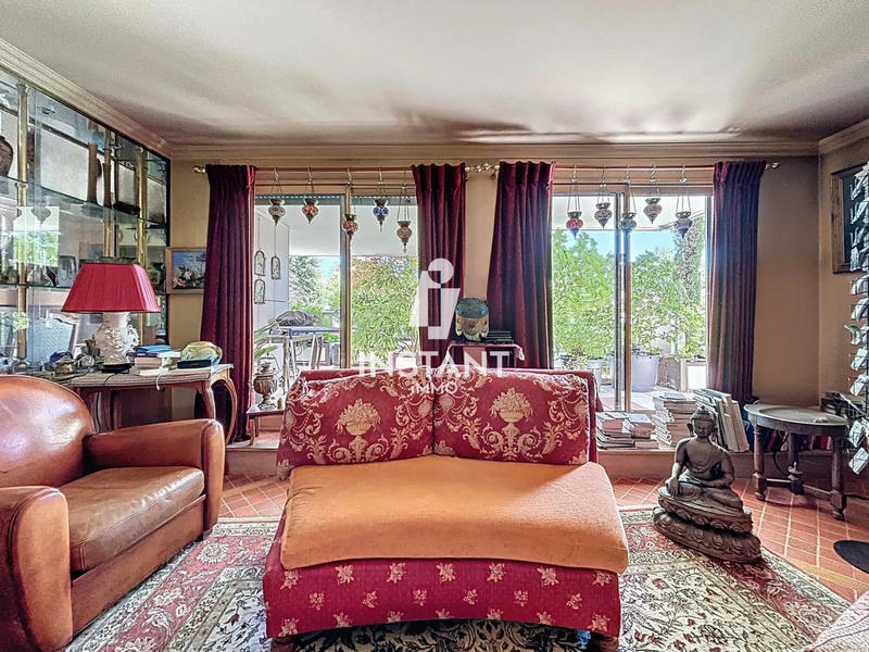 Appartement - 142 m² - 5 pièces