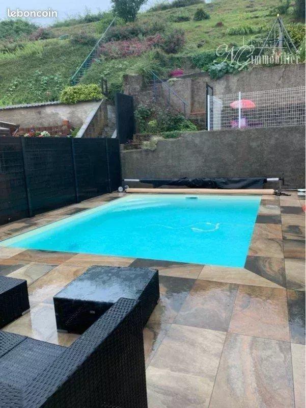 Maison - 170 m² - 6 pièces