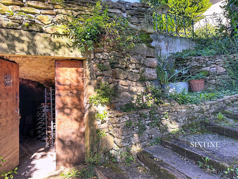 Maison ancienne - 219 m² - 7 pièces