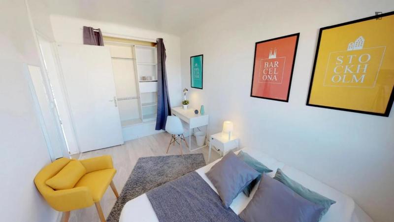 Chambre - 10 m² - 4 pièces