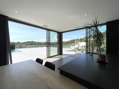 Maison contemporaine - 186 m² - 5 pièces