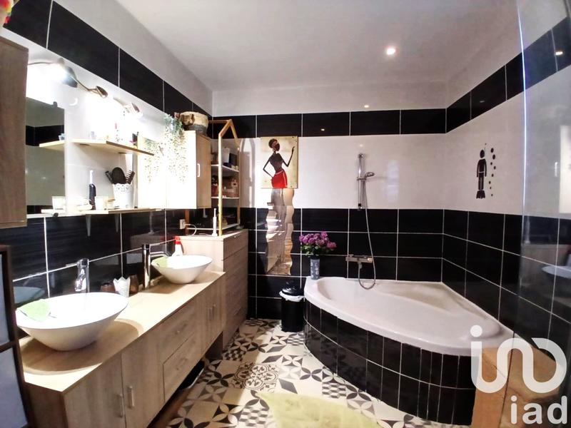 Maison - 140 m² - 6 pièces