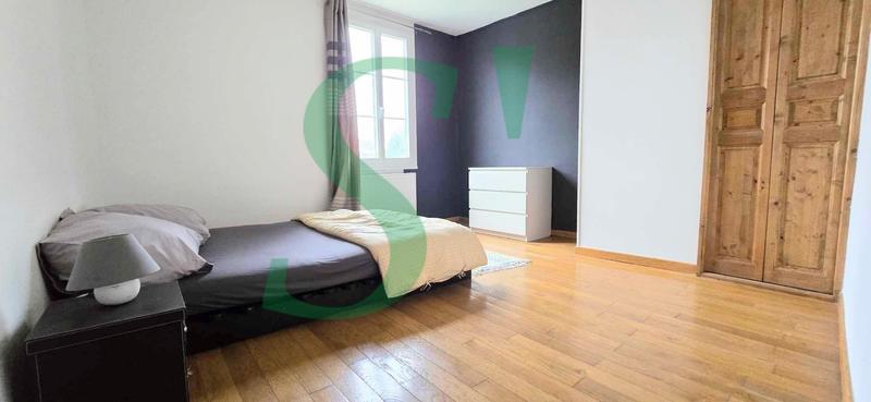 Maison - 268 m² - 10 pièces