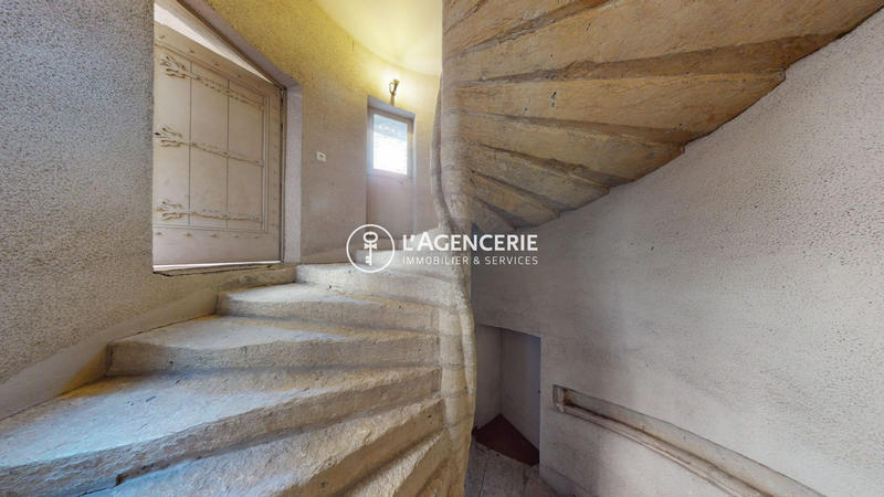 Appartement - 60 m² - 2 pièces