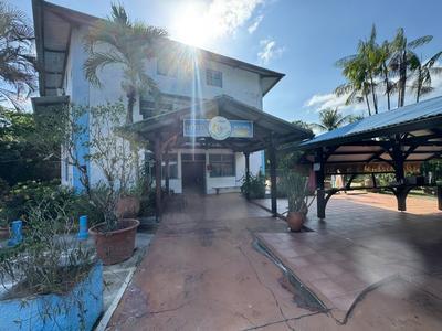 Fonds de commerce - 1 368 m²