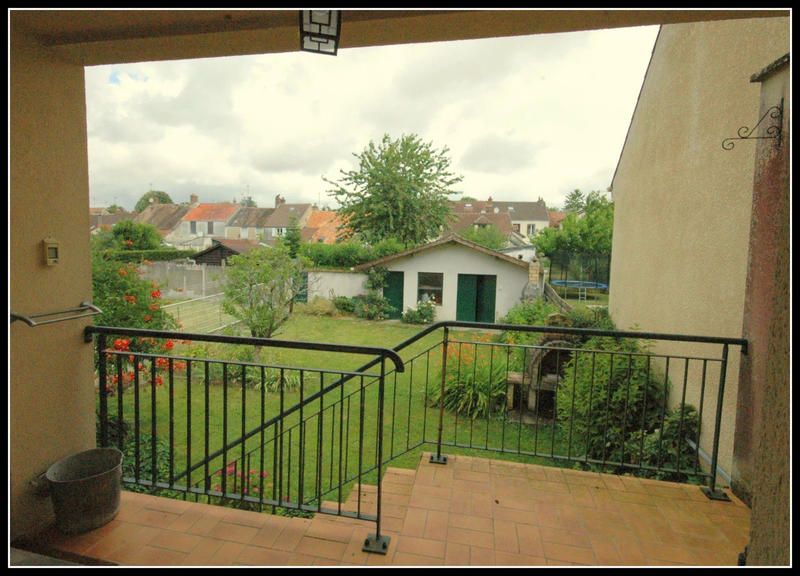 Maison traditionnelle - 200 m² - 6 pièces