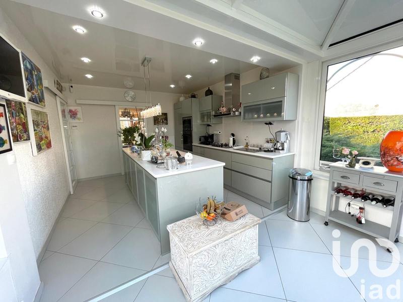 Maison - 177 m² - 7 pièces