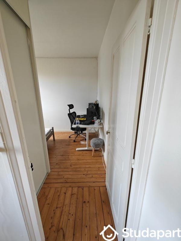 Chambre - 11 m² - 1 pièce