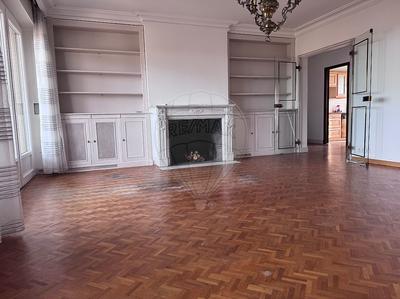 Appartement - 100 m² - 4 pièces