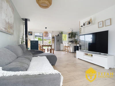 Maison - 99 m² - 5 pièces