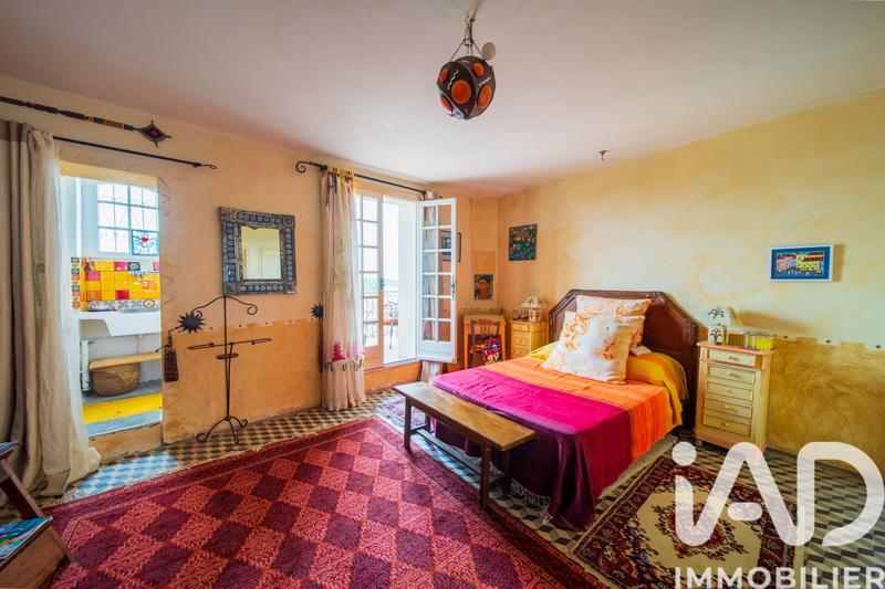 Maison - 345 m² - 10 pièces