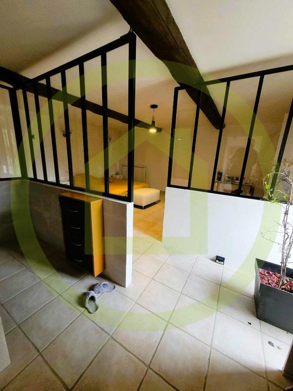 Maison - 236 m² - 7 pièces