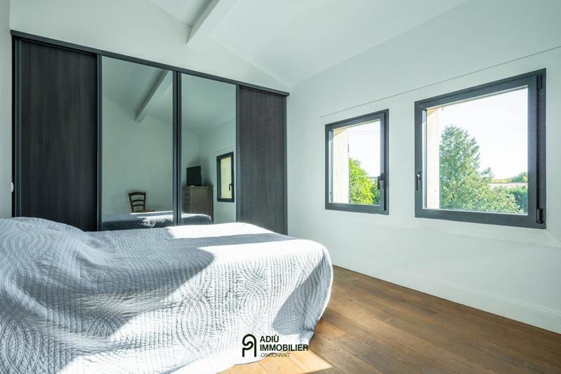 Villa - 280 m² - 7 pièces