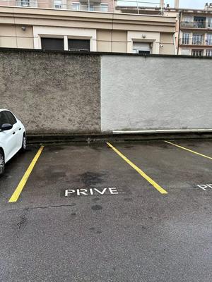 Parking / Garage - 13 m²
