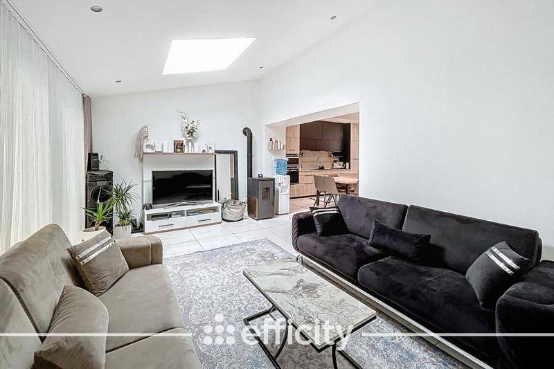 Maison - 160 m² - 5 pièces