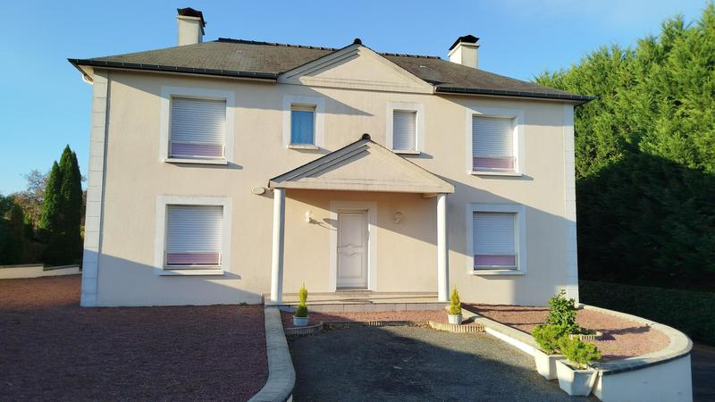 Maison - 182 m² - 6 pièces