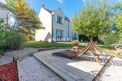 Maison - 141 m² - 6 pièces