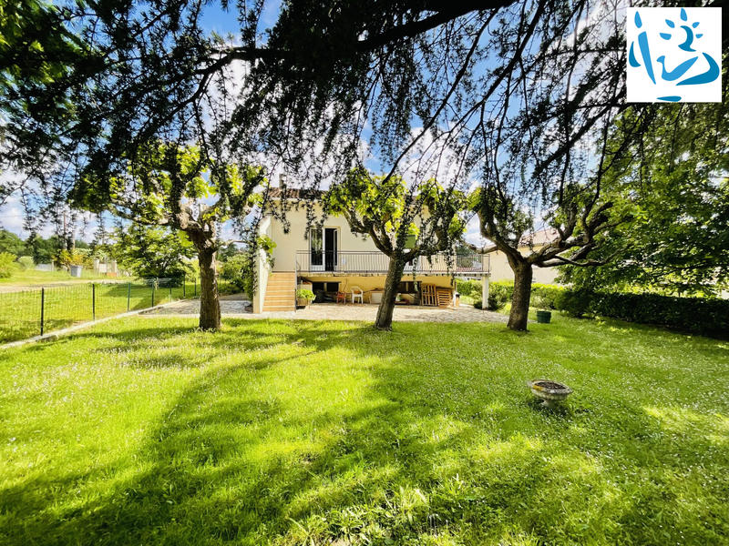 Maison - 145 m² - 6 pièces