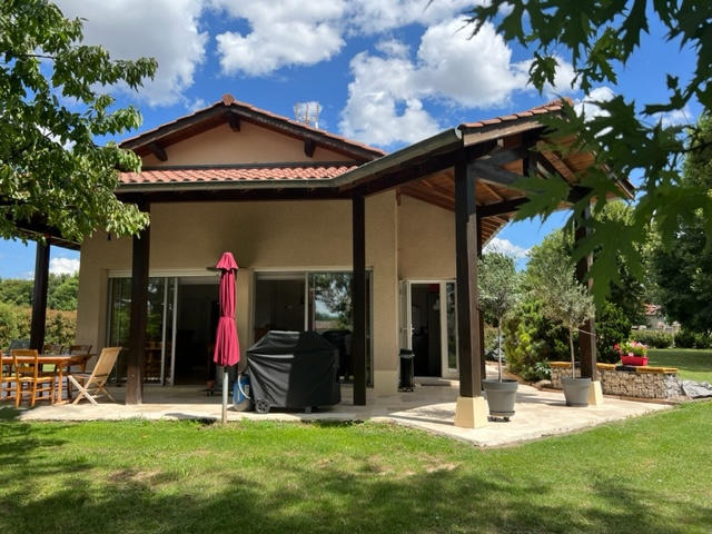 Villa - 170 m² - 6 pièces