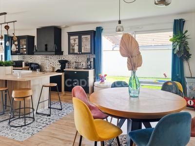 Maison - 122 m² - 5 pièces