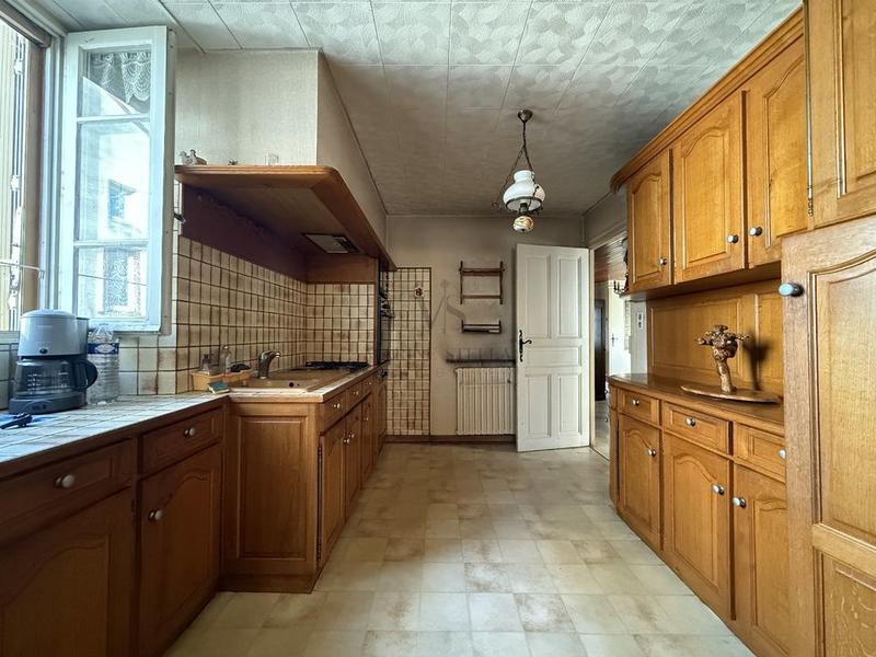 Maison en pierre - 166 m² - 7 pièces