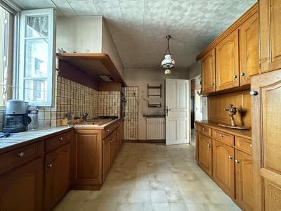 Maison en pierre - 166 m² - 7 pièces