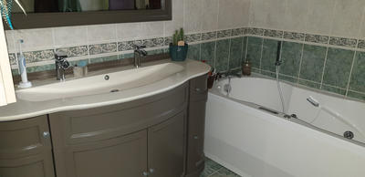 Maison - 93 m² - 5 pièces