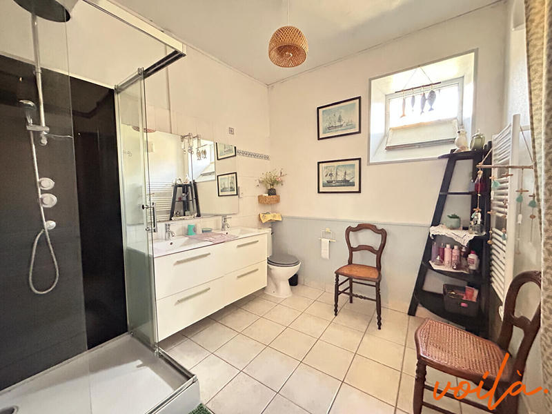 Maison - 410 m² - 9 pièces