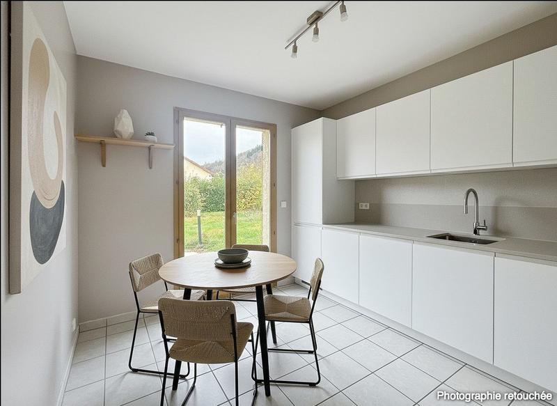 Maison - 92 m² - 5 pièces